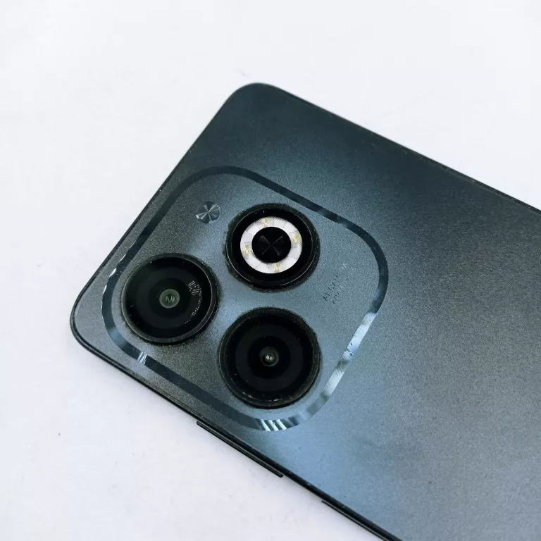 TELEFON INFINIX SMART 8
