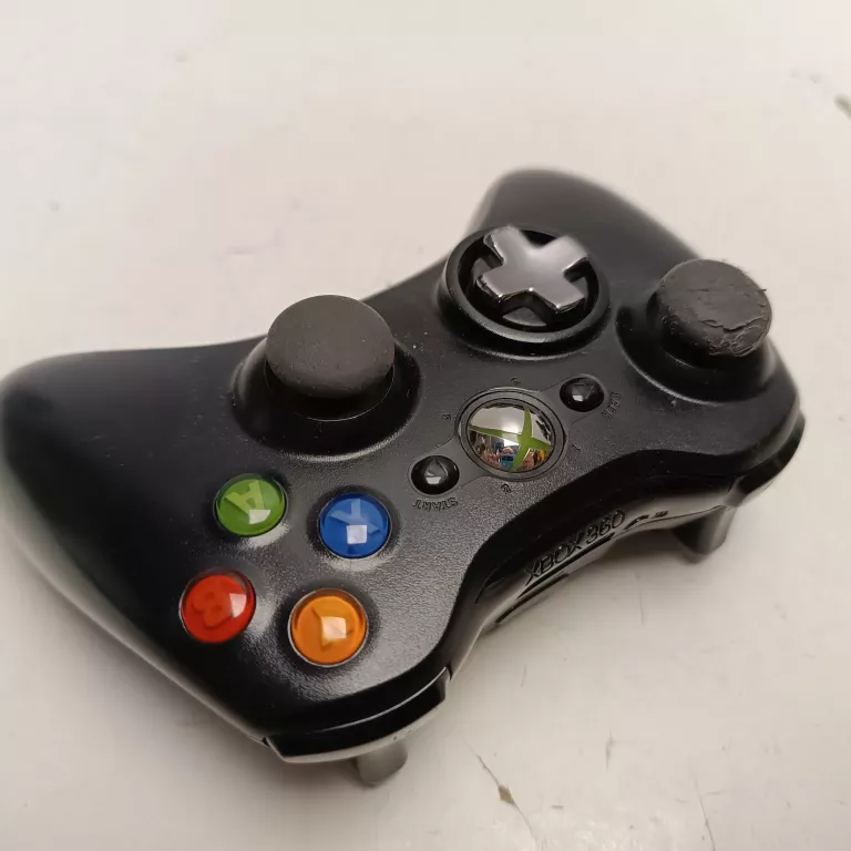PAD DO XBOX 360 1403 CZARNY