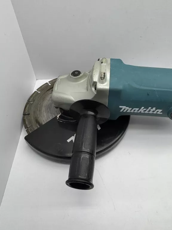 SZLIFIERKA KĄTOWA MAKITA GA9050 DUŻA 230MM 2000W PŁYNNY ROZRUCH 2022R.