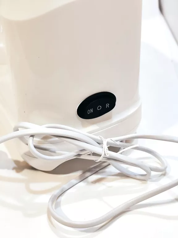 maszynka-do-mielenia-miesa-fleisch-wolf-600w-komplet-model-fleisch-wolf