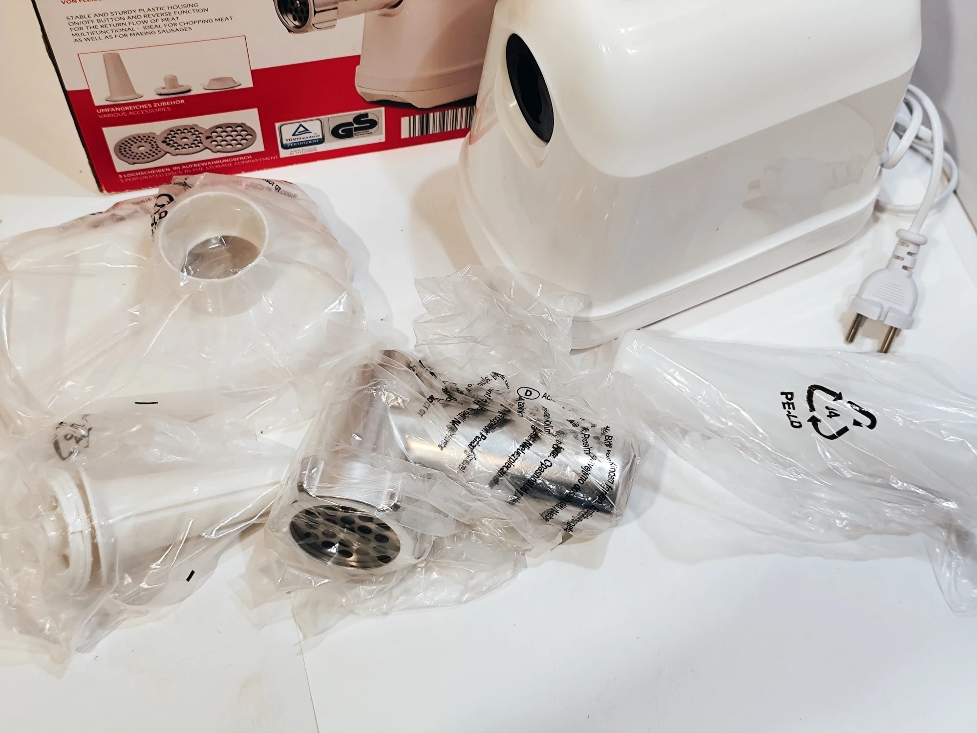 maszynka-do-mielenia-miesa-fleisch-wolf-600w-komplet-ean-gtin-4063367071331