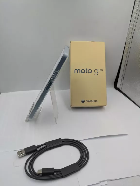 TELEFON MOTOROLA MOTO G05 8GB/128GB KOMPLET