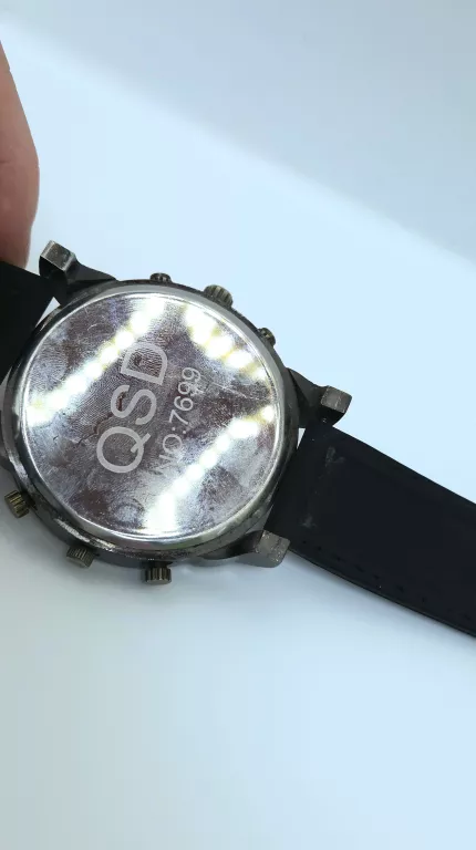 ZEGAREK QSD 7699