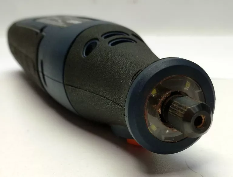 MULTISZLIFIERKA AKUMULATOROWA FERM CT1028 + AKCESORIA