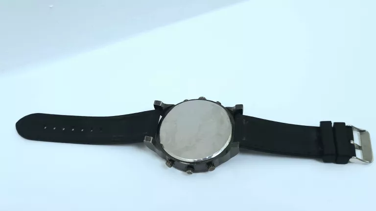 ZEGAREK QSD 7699