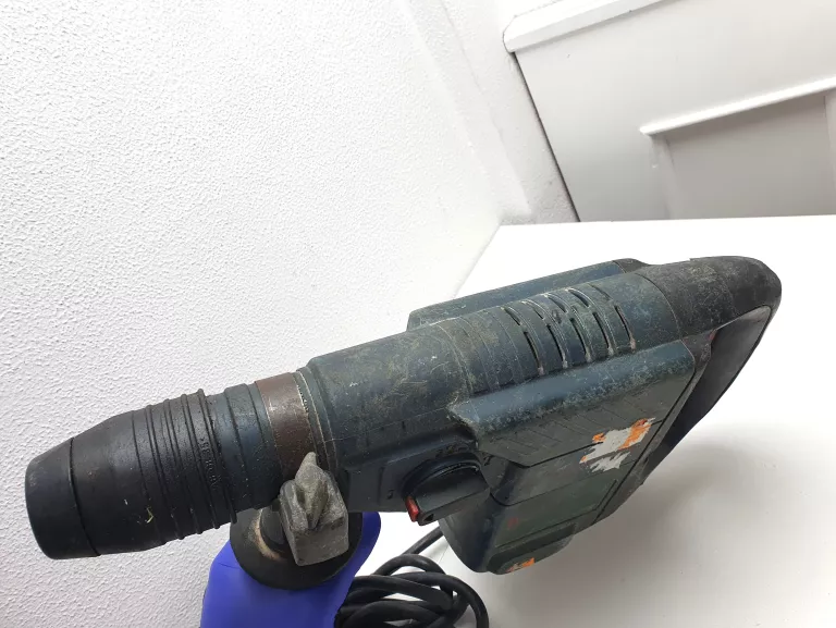 MŁOTOWIERTARKA BOSCH GBH 4 DFE