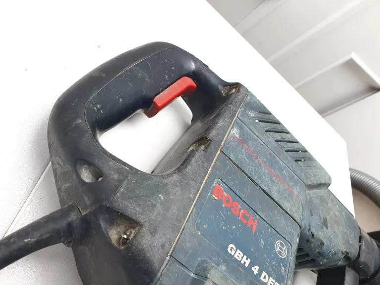 MŁOTOWIERTARKA BOSCH GBH 4 DFE