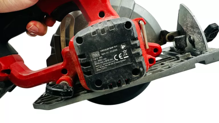AKUMULATOROWA PILARKA TARCZOWA MEEC TOOLS 18V 165MM CIĘCIE 45° PRECYZYJNA