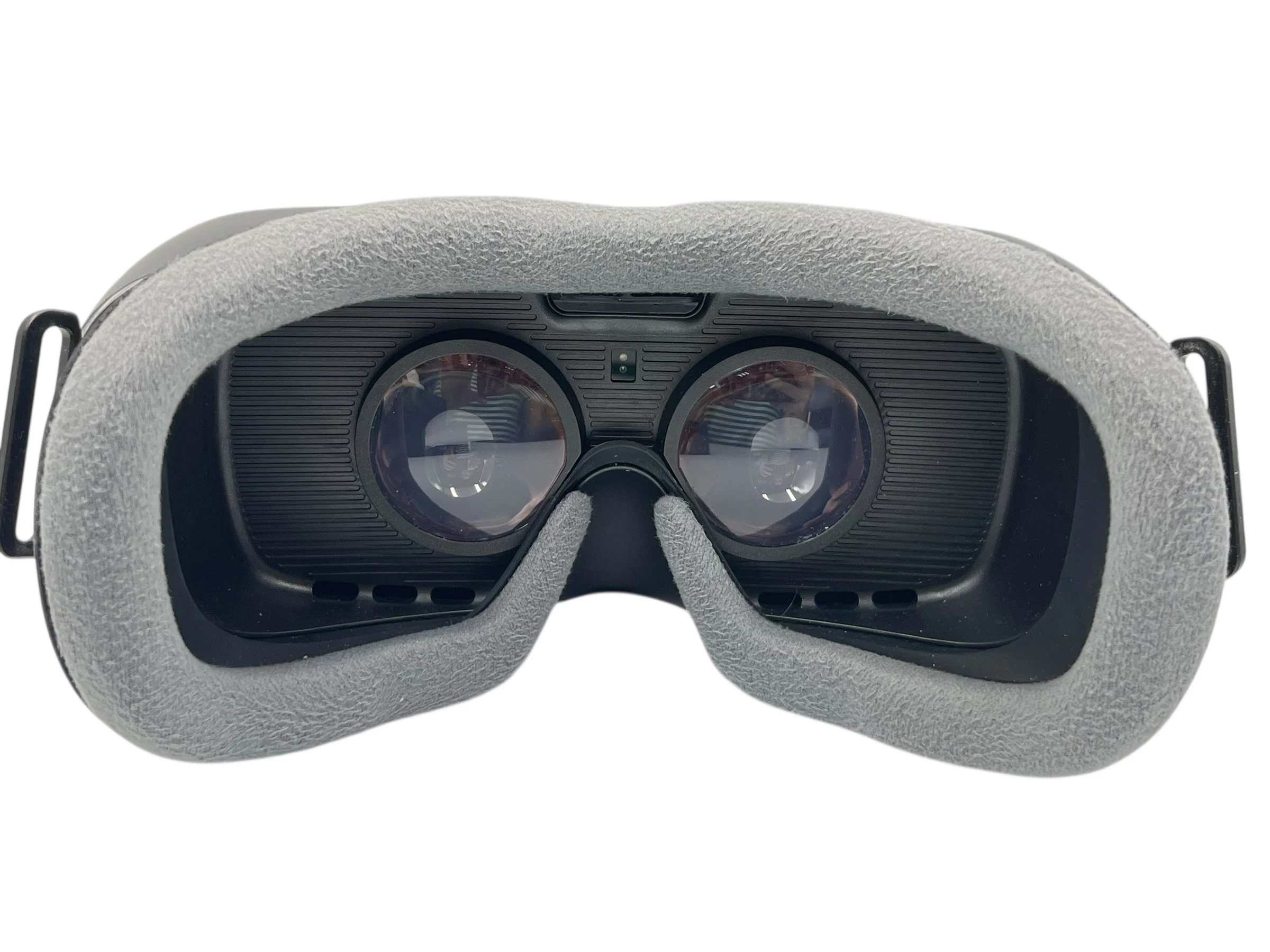 okulary-vr-samsung-gear-vr-sm-r325-z-kontrolerem-do-smartfona-galaxy-marka-248811-951414
