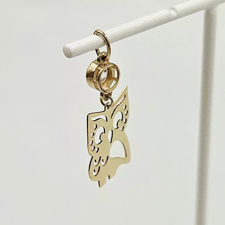 NIENOSZONA ZŁOTA ZAWIESZKA Z CYRKONIĄ SOWA 585 0.84G 2,5CM
