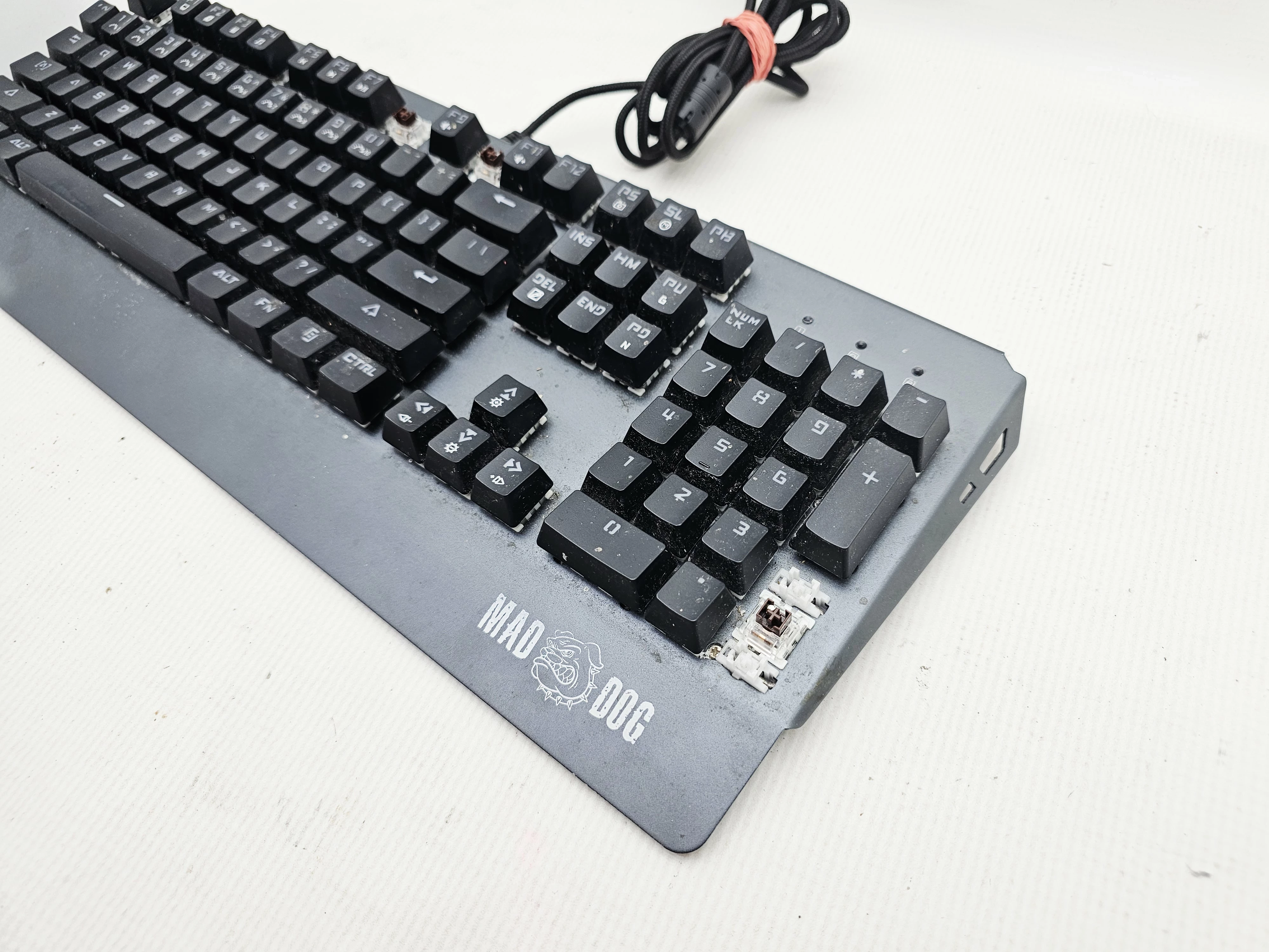 klawiatura-mechaniczna-mad-dog-gk900-brak-trzech-klawiszy-ean-gtin-5902686234685