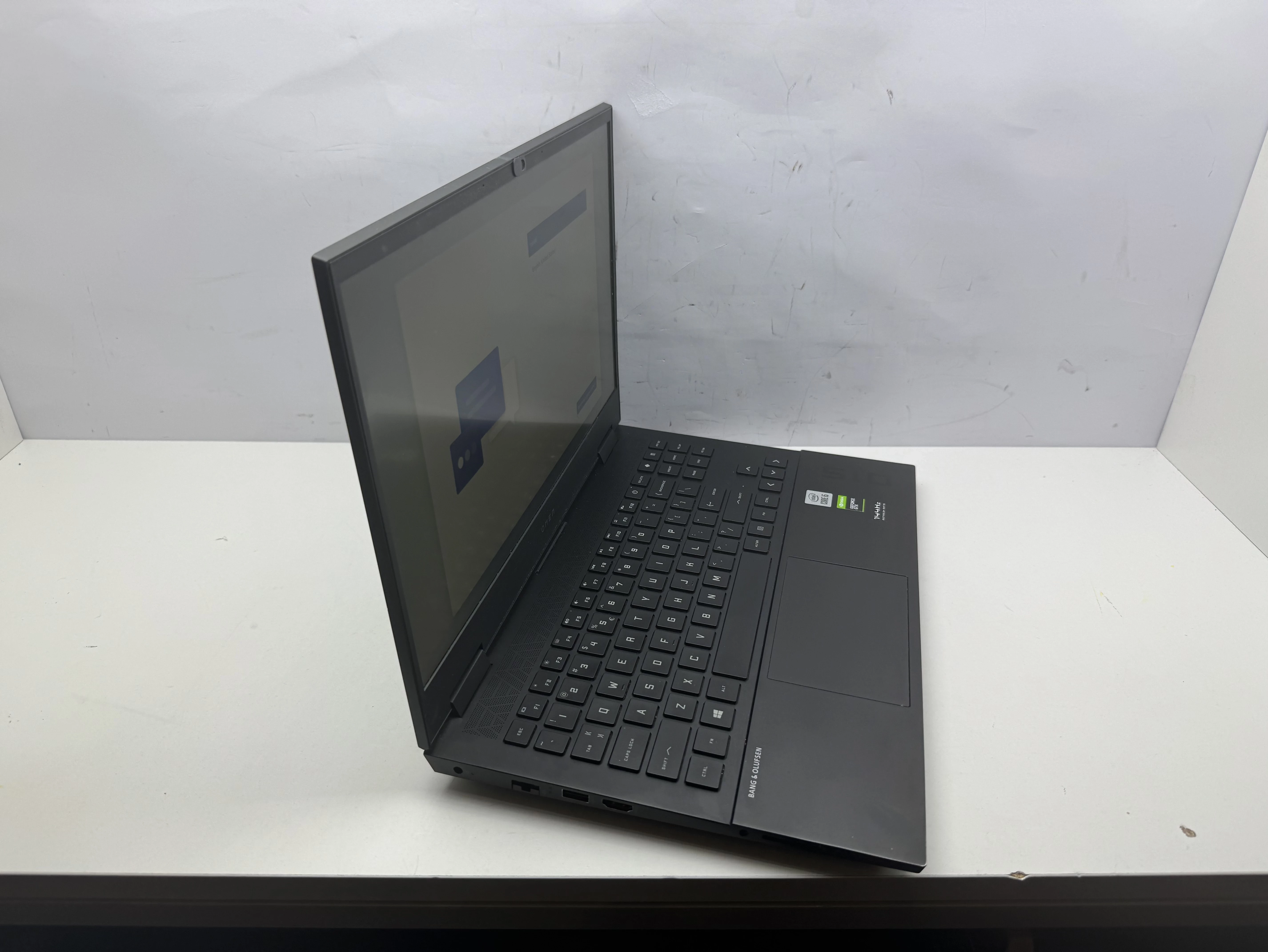 laptop-hp-omen-15-15-ek0026nw-156-intel-core-i5-16-gb-1024-gb-kod-producenta-omen-15-ek0026nw