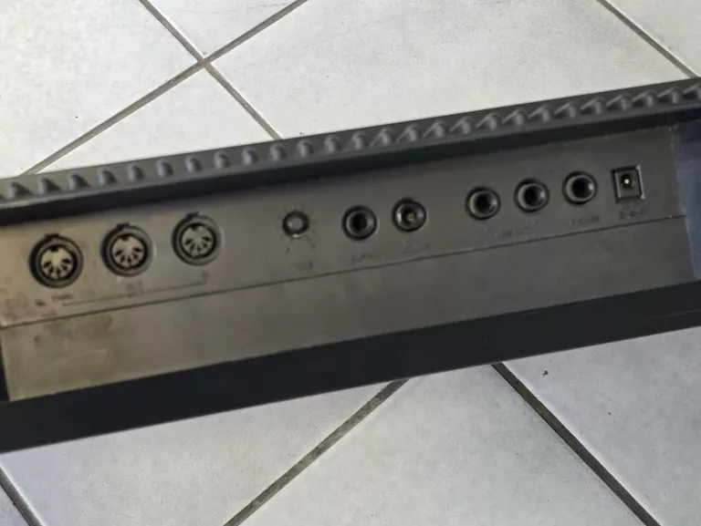 KEYBOARD CASIO CT-670