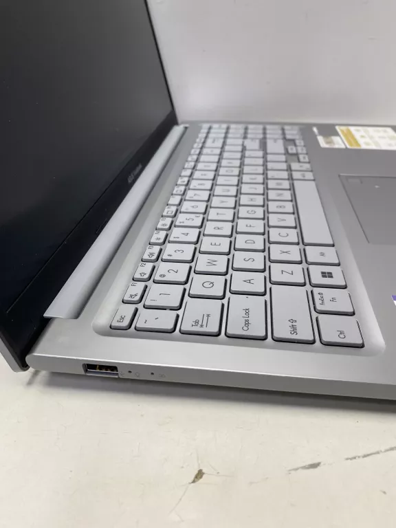 LAPTOP ASUS VIVOBOOK 15 A1504Z 16/512GB I5 12GEN OPIS