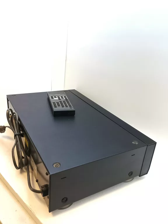 ODTWARZACZ SONY CDP-797 +PILOT
