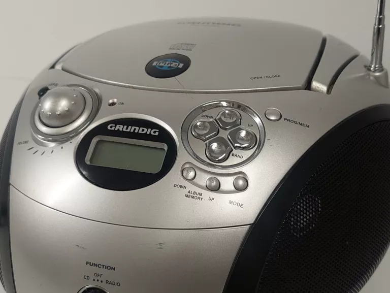 RADIOODTWARZACZ GRUNDIG RCD 1420