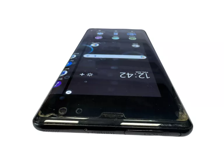 TELEFON SONY XPERIA XZ3 4 GB / 64 GB PĘKNIĘTY