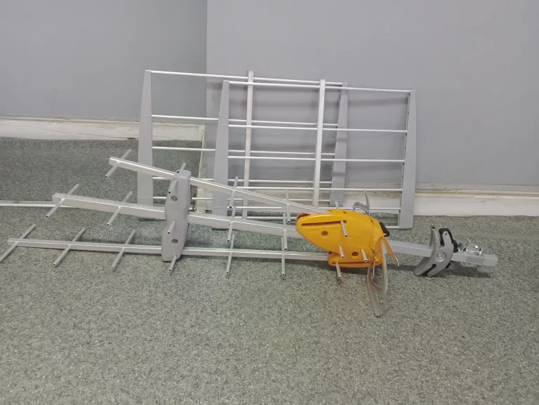 ANTENA ZEWNĘTRZNA TELEVES BOSS T-FORCE