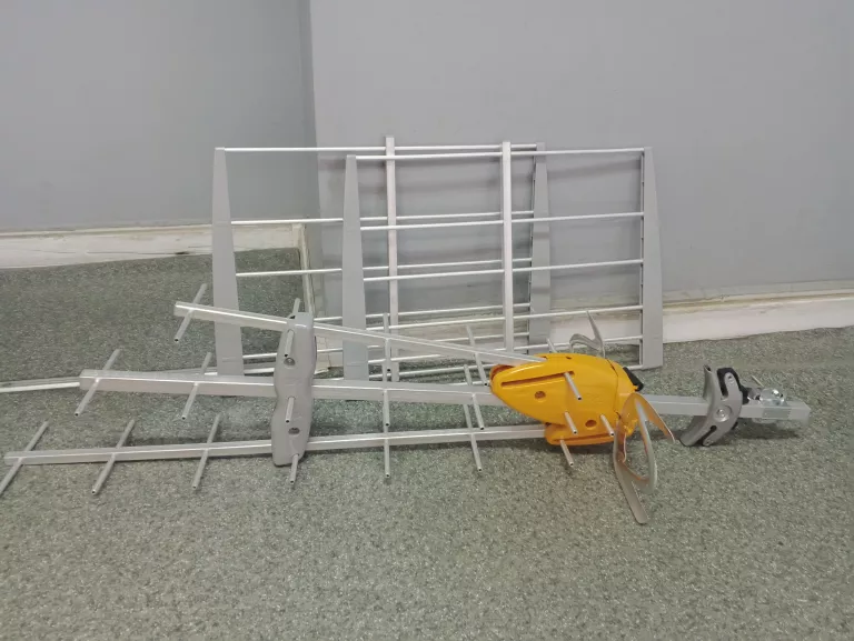 ANTENA ZEWNĘTRZNA TELEVES BOSS T-FORCE