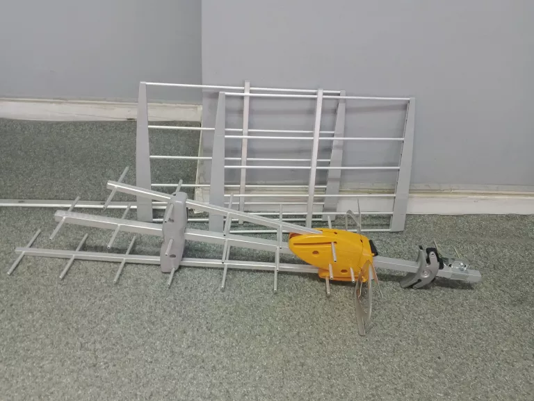 ANTENA ZEWNĘTRZNA TELEVES BOSS T-FORCE