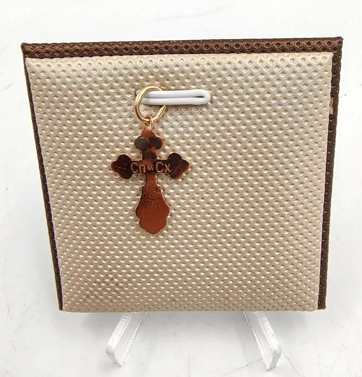 delikatna-zlota-zawieszka-krzyzyk-585078g-material-15835-2