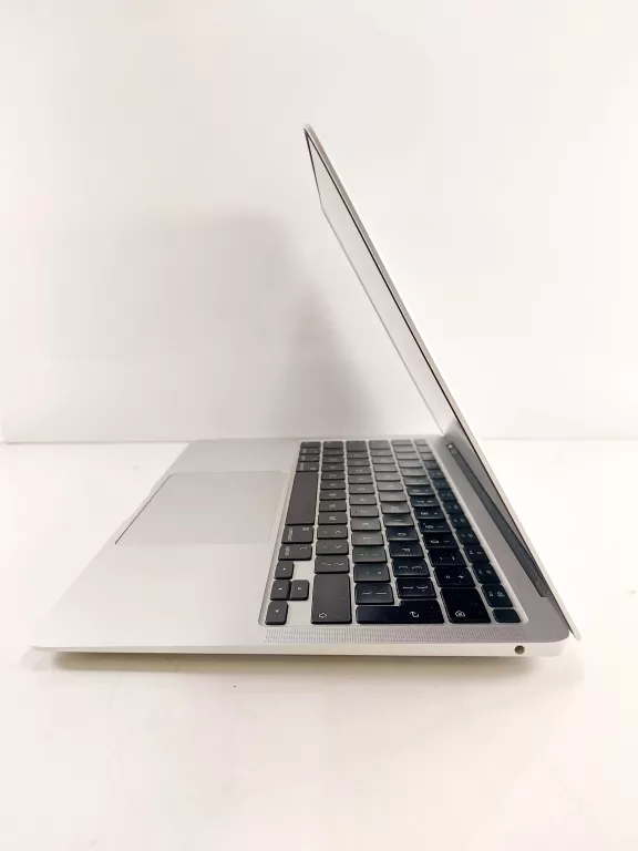 laptop-macbook-air-2020-a2179-13-intel-core-i3-8-gb-256-gb-a2179-pojemnosc-dysku-256