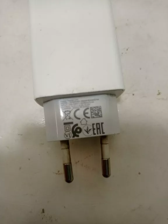 ŁADOWARKA SIECIOWA KOSTKA + KABEL