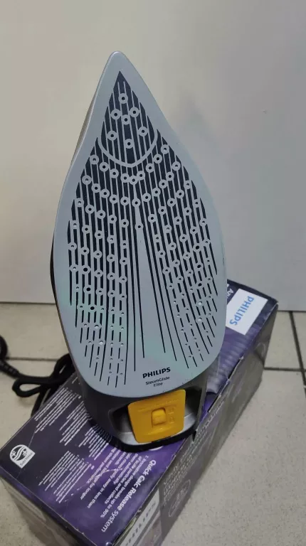 ŻELAZKO PHILIPS AZUR  GC4908 PUDEŁKO OPIS NIE DMUCHA PARĄ