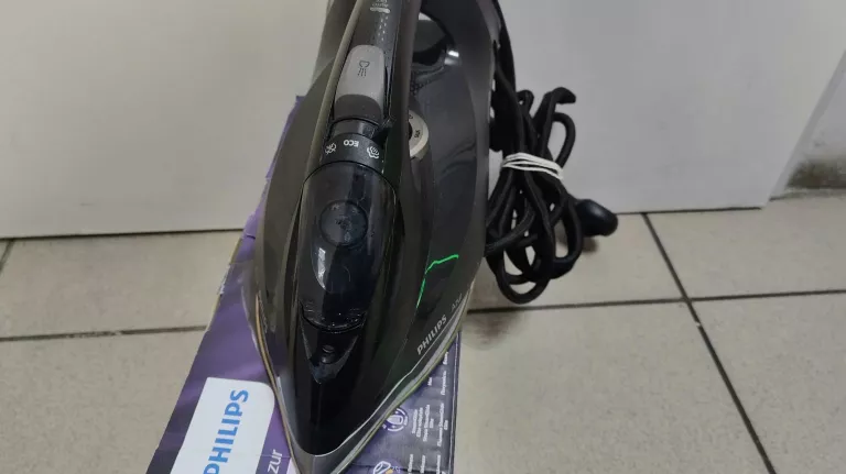 ŻELAZKO PHILIPS AZUR  GC4908 PUDEŁKO OPIS NIE DMUCHA PARĄ