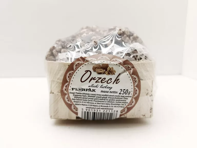 ORZECH WŁOSKI ŁUSKANY 250G