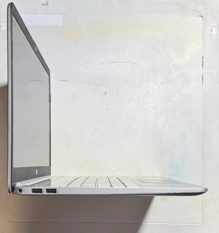 LAPTOP HP 15S-EQ2470NW RYZEN 3 RAM 8 GB SSD 512 GB SREBRNY