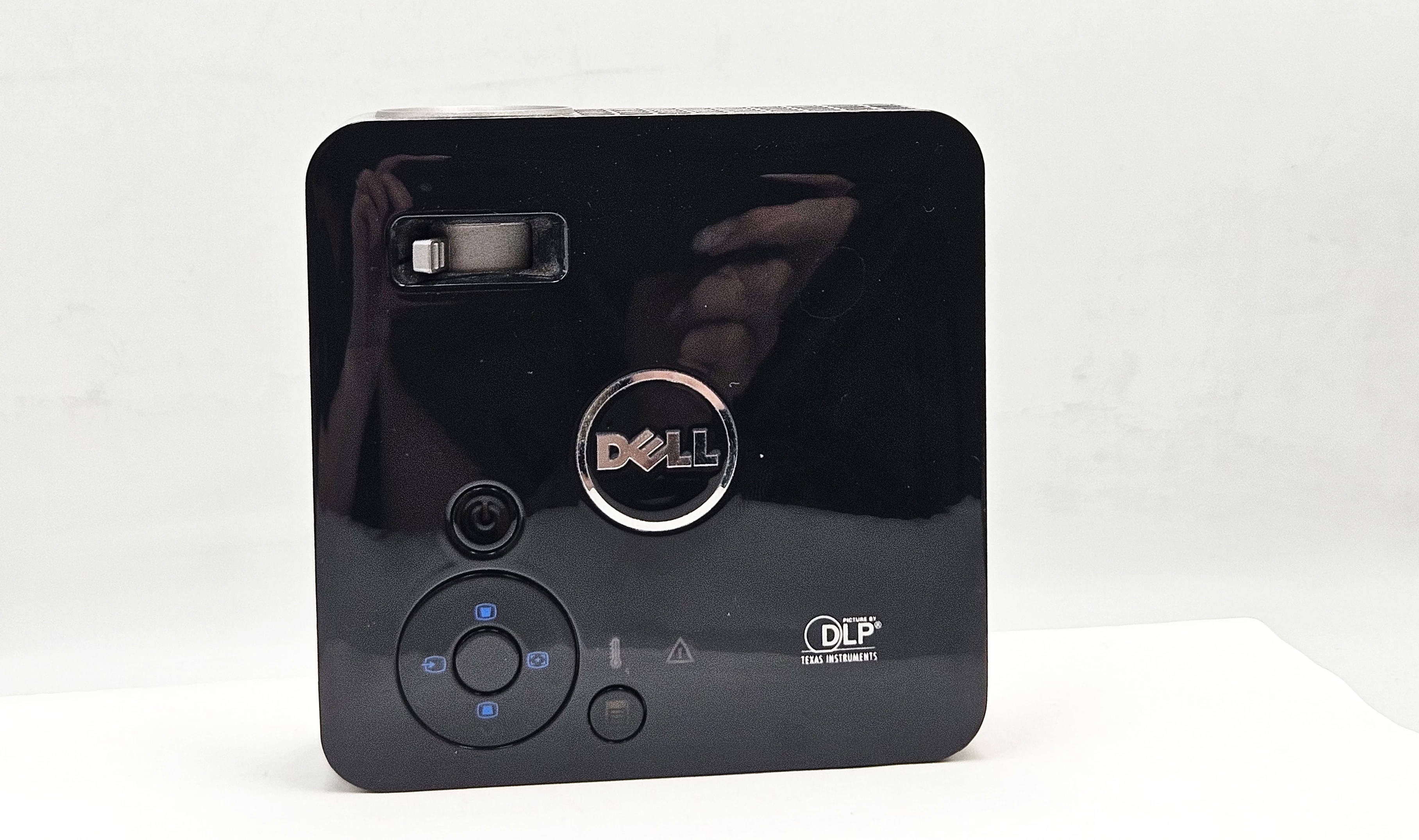 projektor-mini-led-dell-m110-300-lumenow-jasnosc-lampy-ansi-450