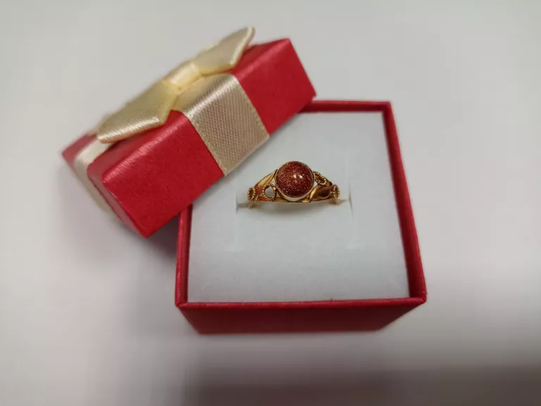 ŚLICZNY ZŁOTY PIERŚCIONEK 585 1,97G R.18
