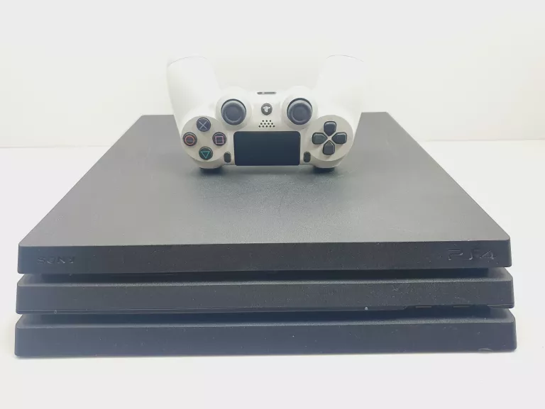 KONSOLA PS4 PRO CUH-7116B 1TB PAD