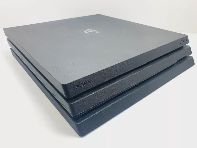 KONSOLA PS4 PRO CUH-7116B 1TB PAD