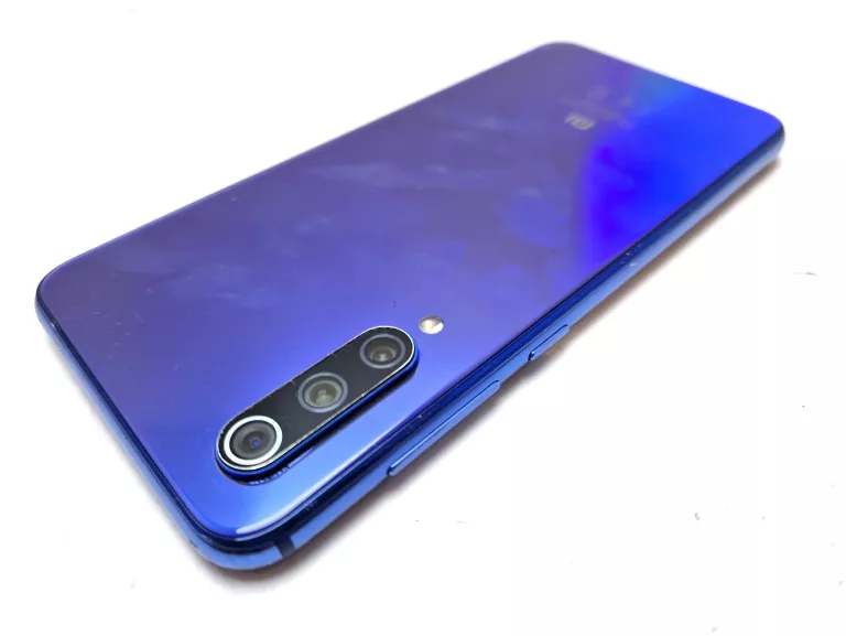 SMARTFON XIAOMI MI 9 SE 6 GB / 64 GB 4G (LTE) NIEBIESKI