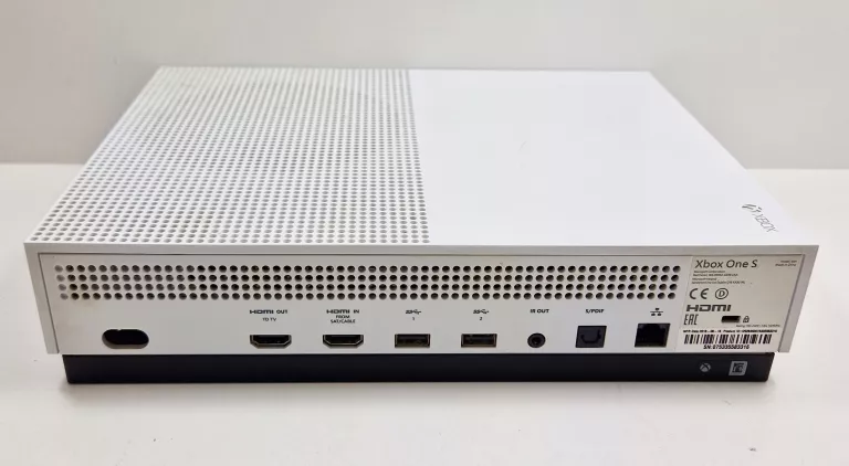 KONSOLA XBOX ONE S 1TB + PAD