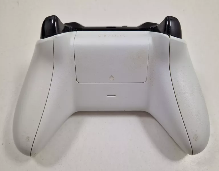 KONSOLA XBOX ONE S 1TB + PAD