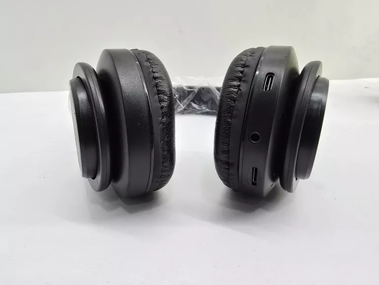 sluchawki-elta-germany-leed-01-nauszne-czarne-rodzaj-sluchawek-203681-217757