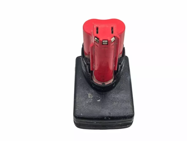 MILWAUKEE 4 AH M12 12V AKU
