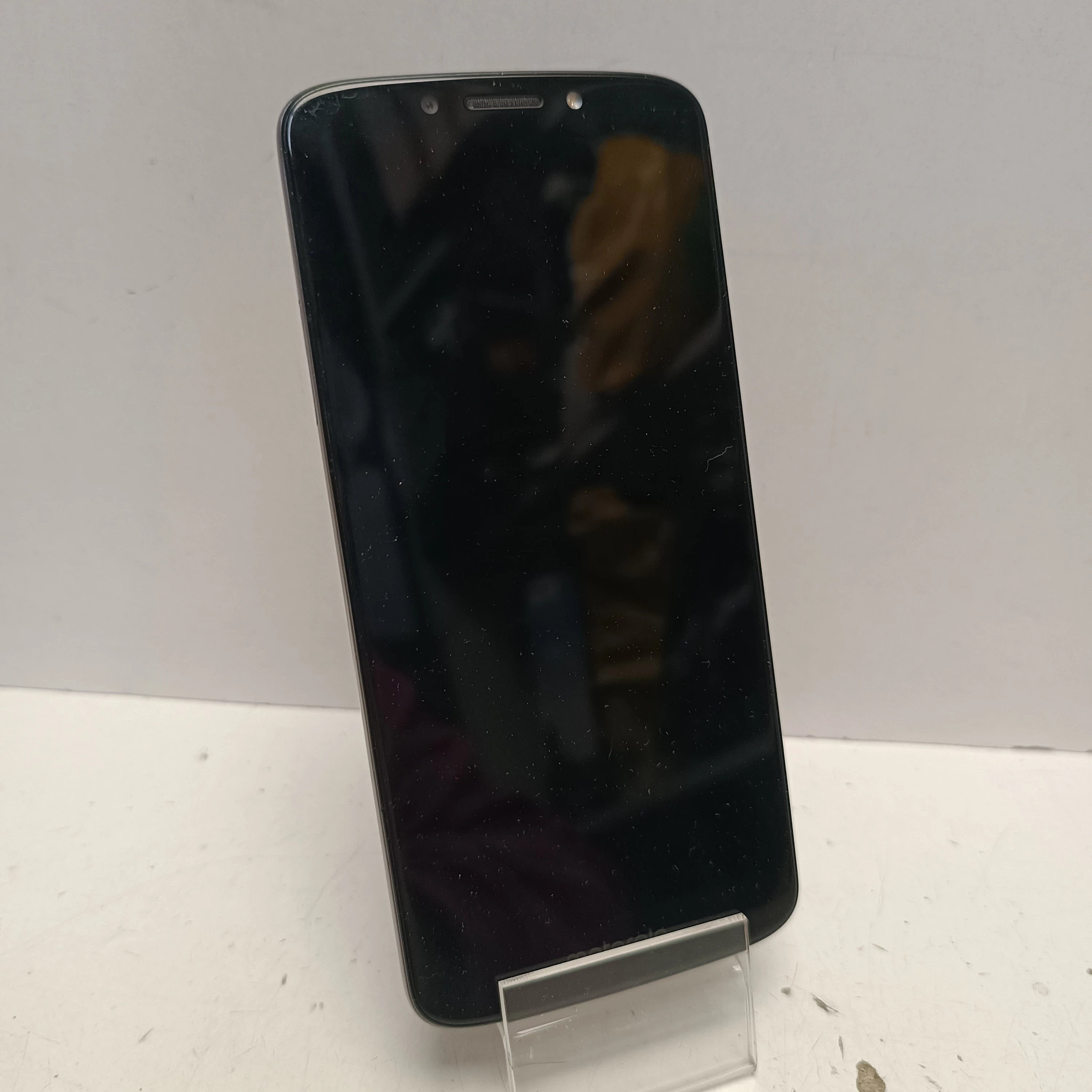 telefon-motorola-moto-e5-216gb-ean-gtin-723755019652