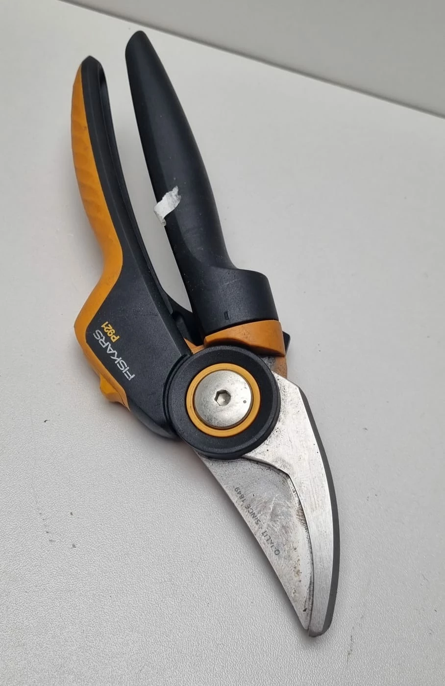 fiskars-x-series-m-p921-sekator-nozycowy-ogrodowy-1057173-wroclawska-80-legnica