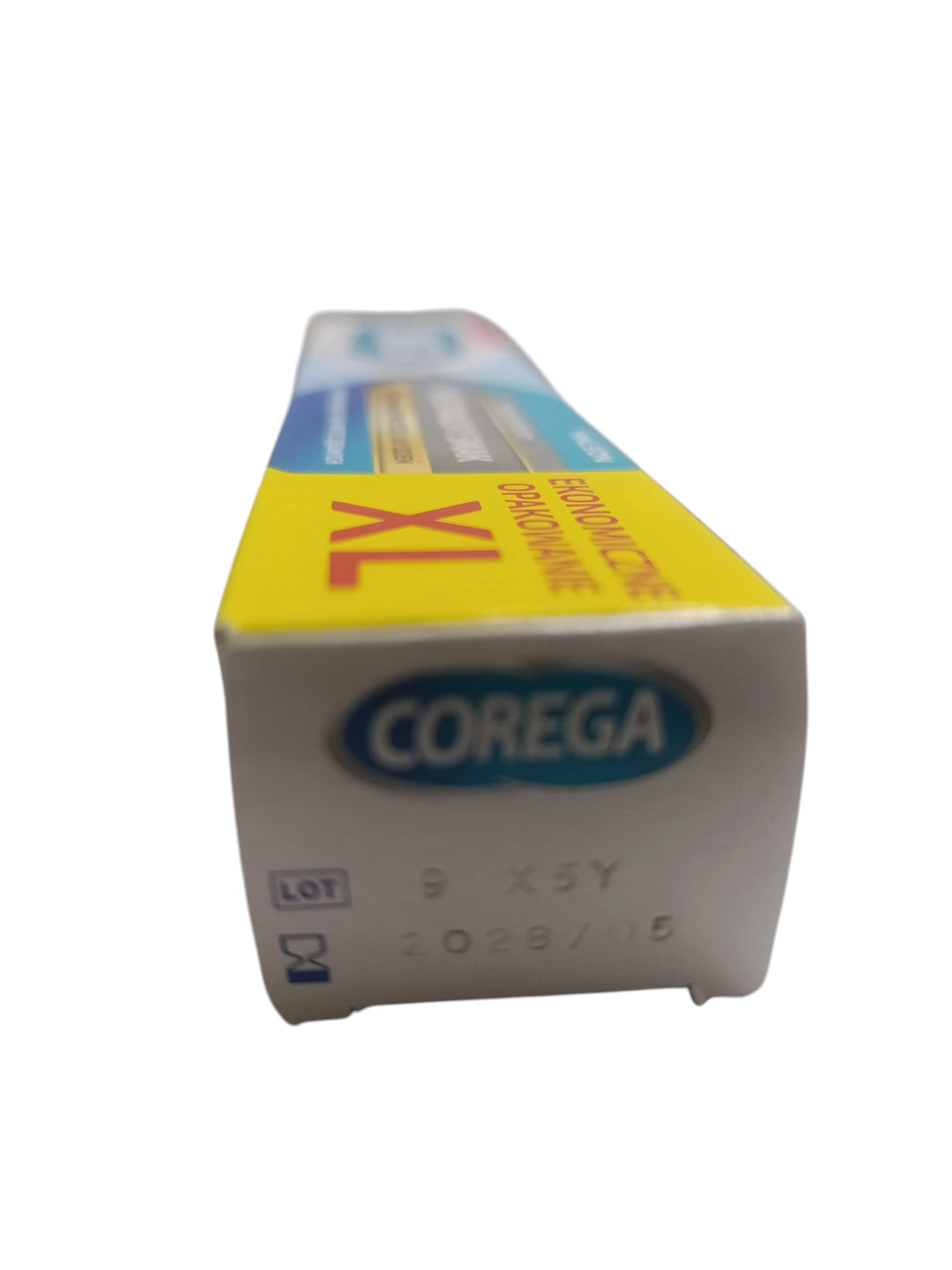 corega-krem-mocujacy-do-protezsuper-mocnysmak-neutradelikatna-mieta-70-ean-gtin-5054563210678