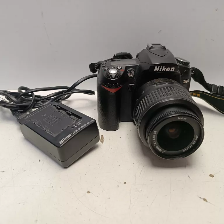 aparat-nikon-d90-obiektyw-i-ladowarka-osiedle-teatralne-3u15-krakow