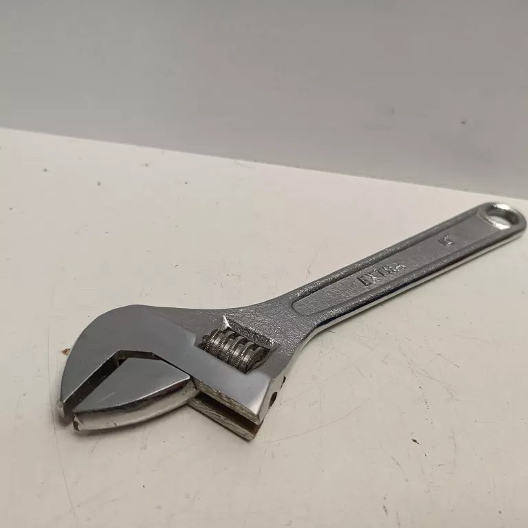 klucz-szwedzki-nastawny-10-osiedle-teatralne-3u15-krakow