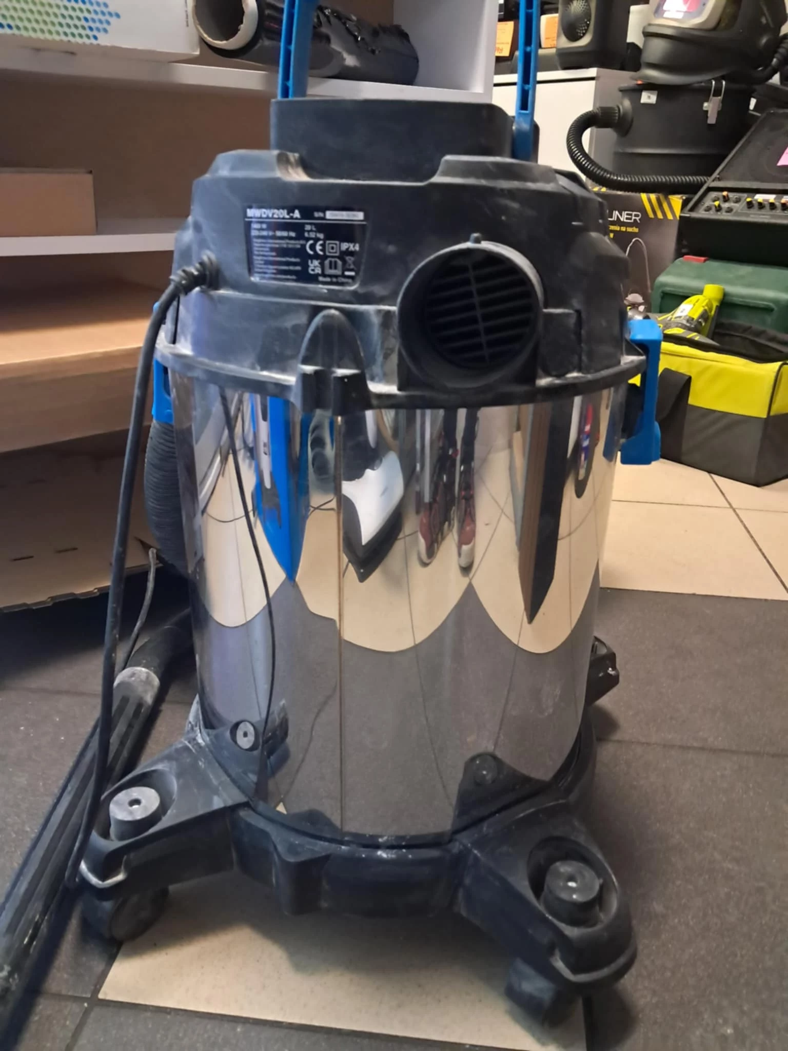 odkurzacz-budowlany-macalisster-sm-1400w-komplet-okazja-stan-11323-2