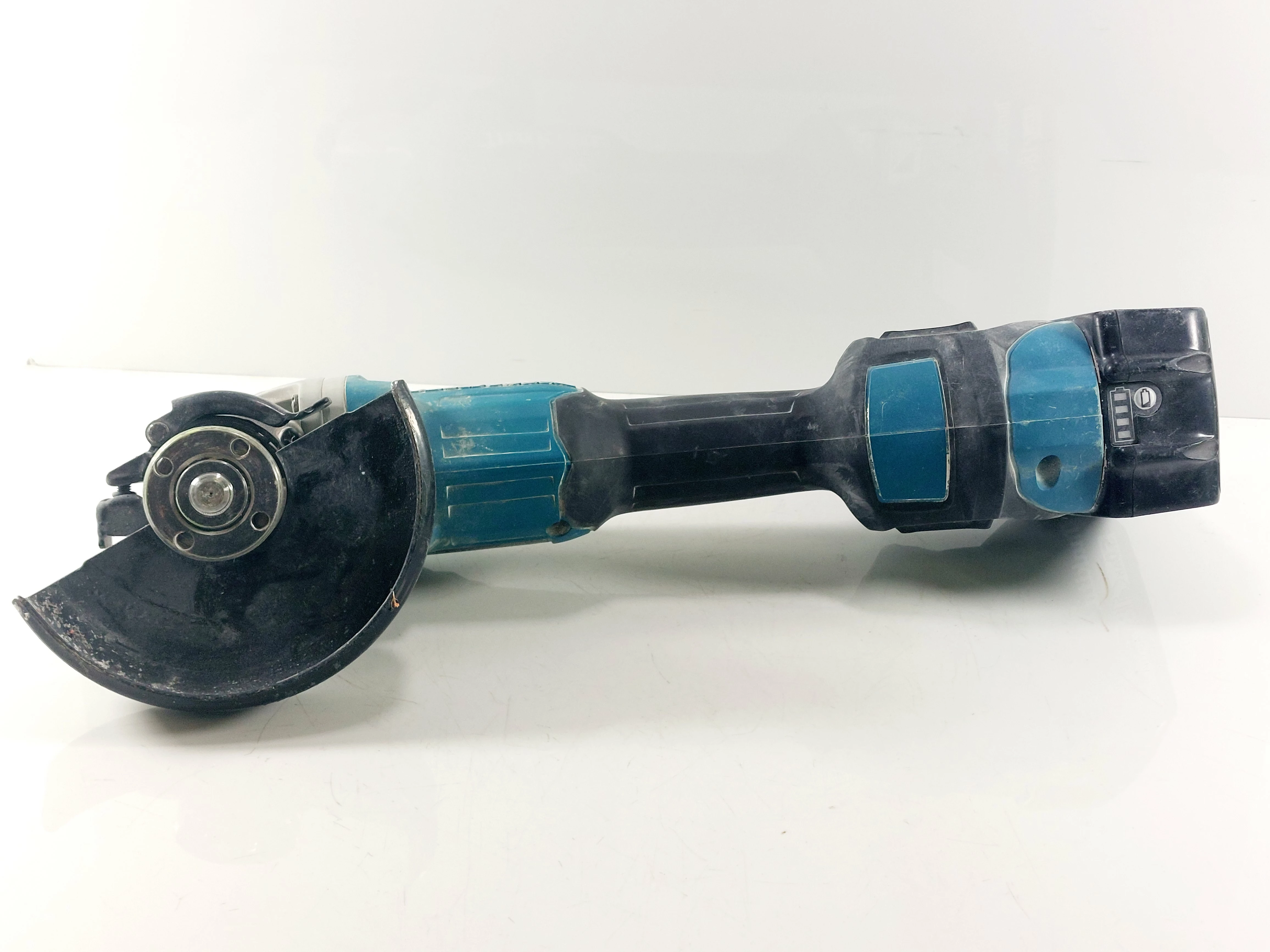 szlifierka-katowa-makita-dga513-aku-stan-11323-2