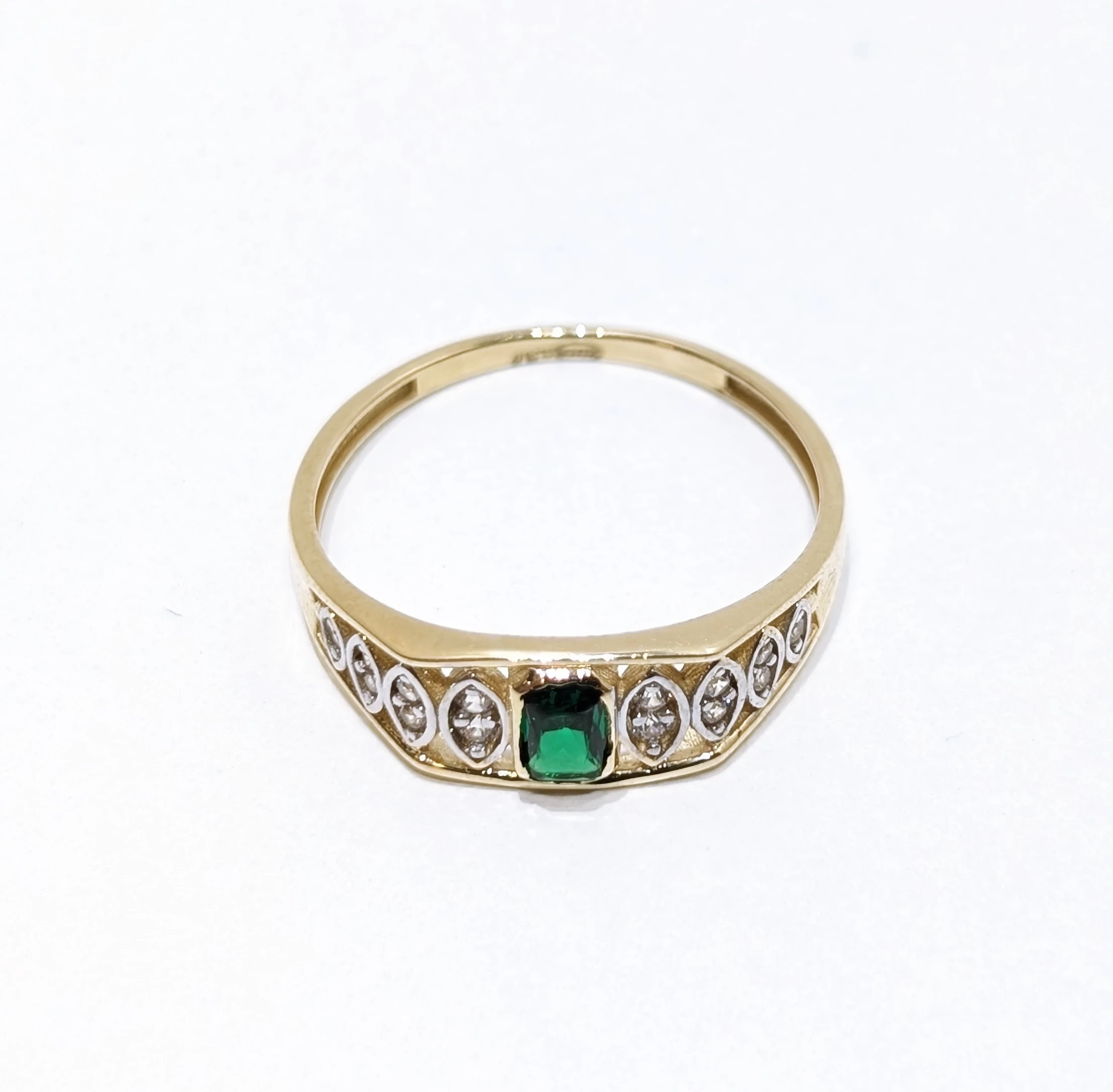 zloty-pierscionek-z-cyrkonia-r18-pr-585-14k-material-15835-2