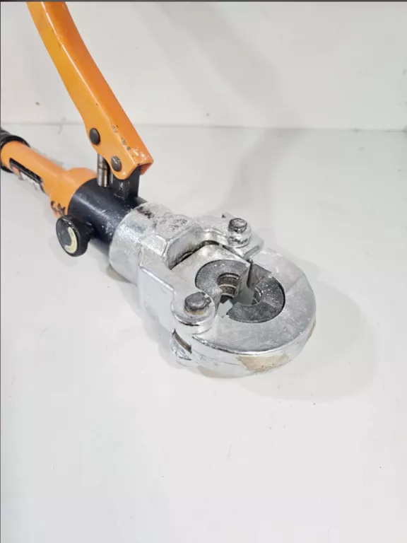 praska-prasa-zaciskarka-hydrauliczna-do-rur-pex-reczna-u-360-o-16-32-mm-waga-produktu-z-opakowaniem-jednostkowym-6330