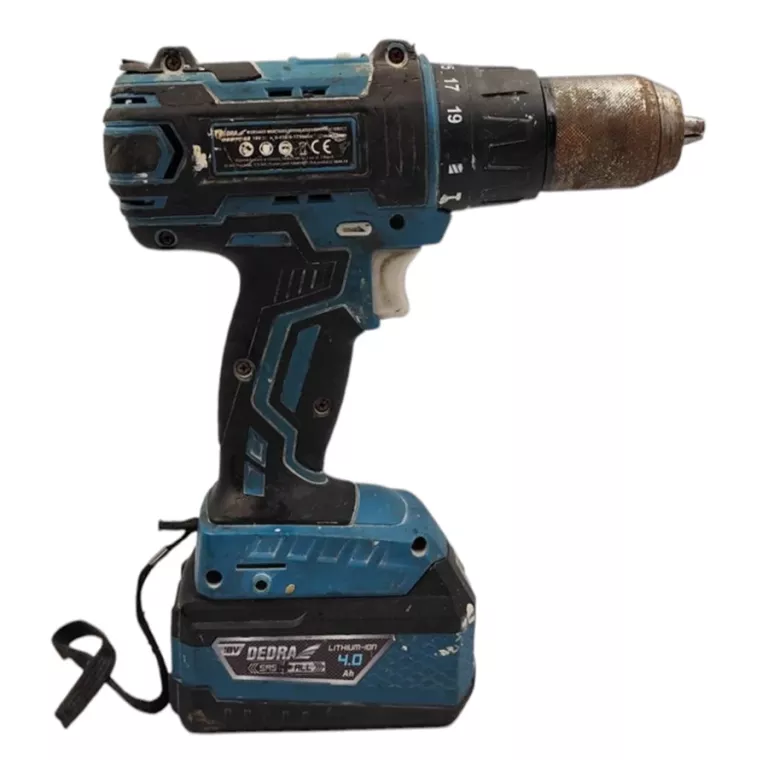 wkretarka-dedra-ded7042-18-v-2-x-aku40ah-ladowarka-pojemnosc-akumulatora-4